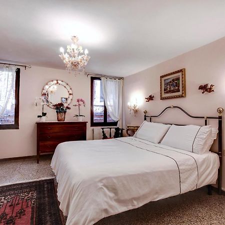 Ca' Apostoli Apartment Venesia Bagian luar foto
