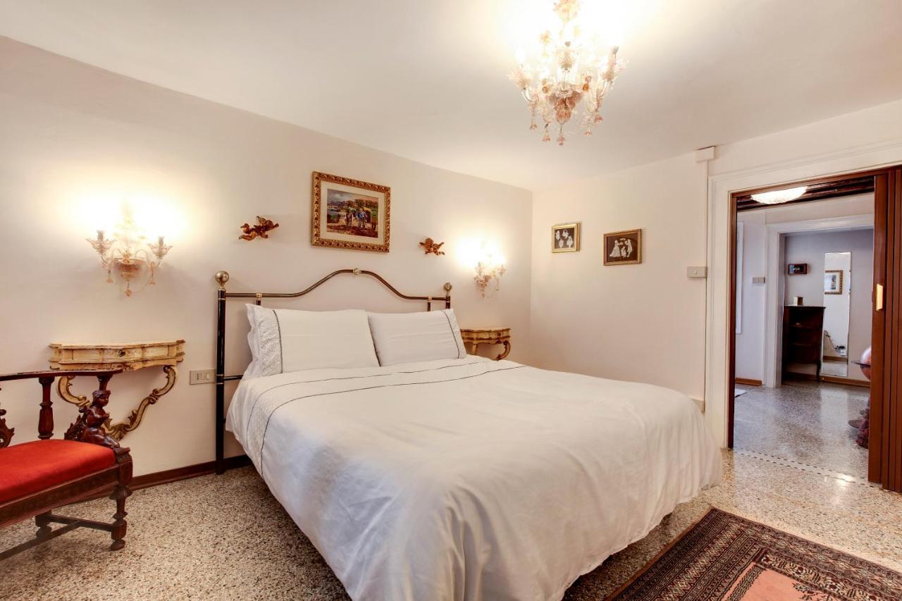 Ca' Apostoli Apartment Venesia Bagian luar foto