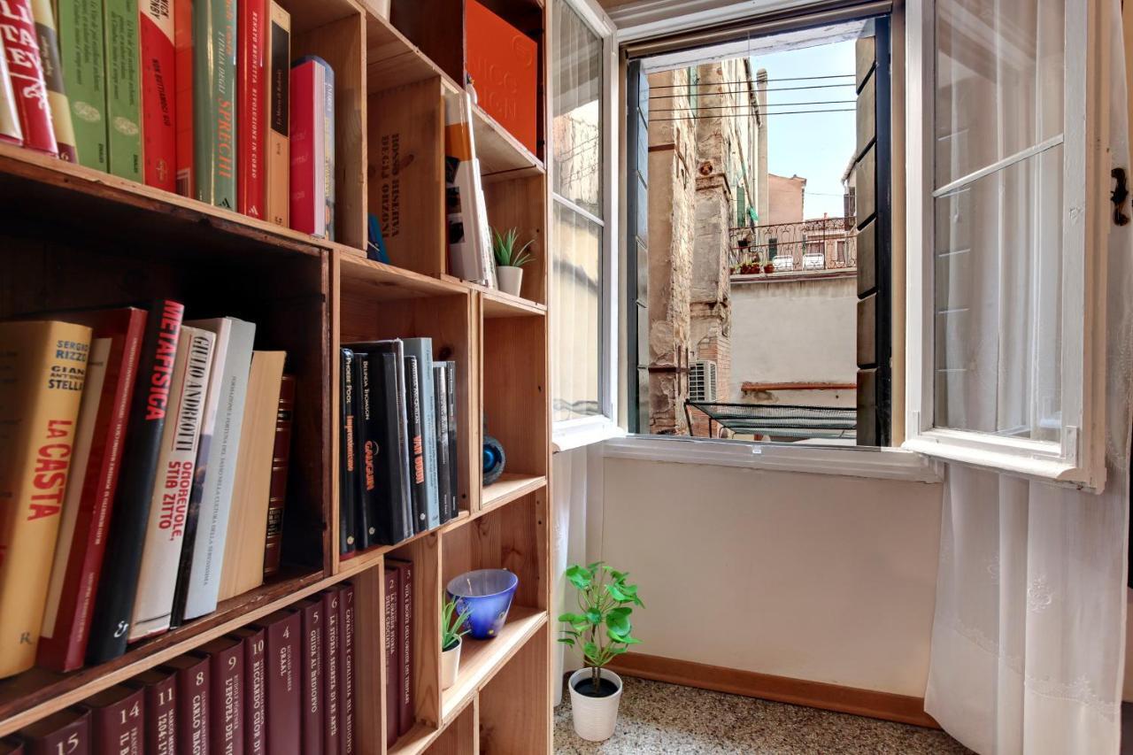 Ca' Apostoli Apartment Venesia Bagian luar foto