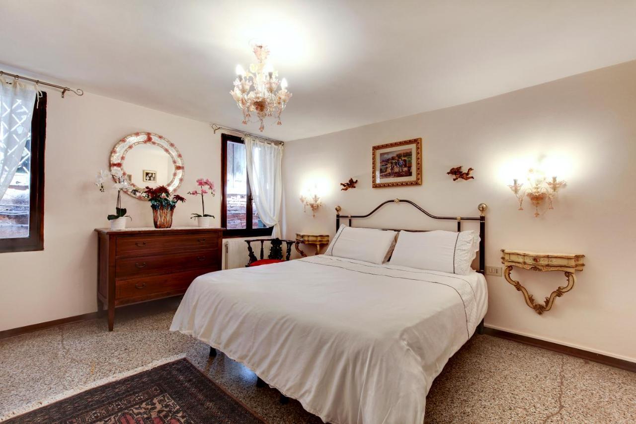 Ca' Apostoli Apartment Venesia Bagian luar foto